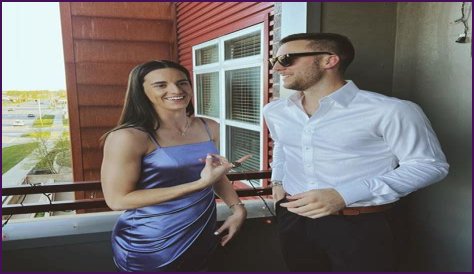 Is She Dating A Boyfriend?